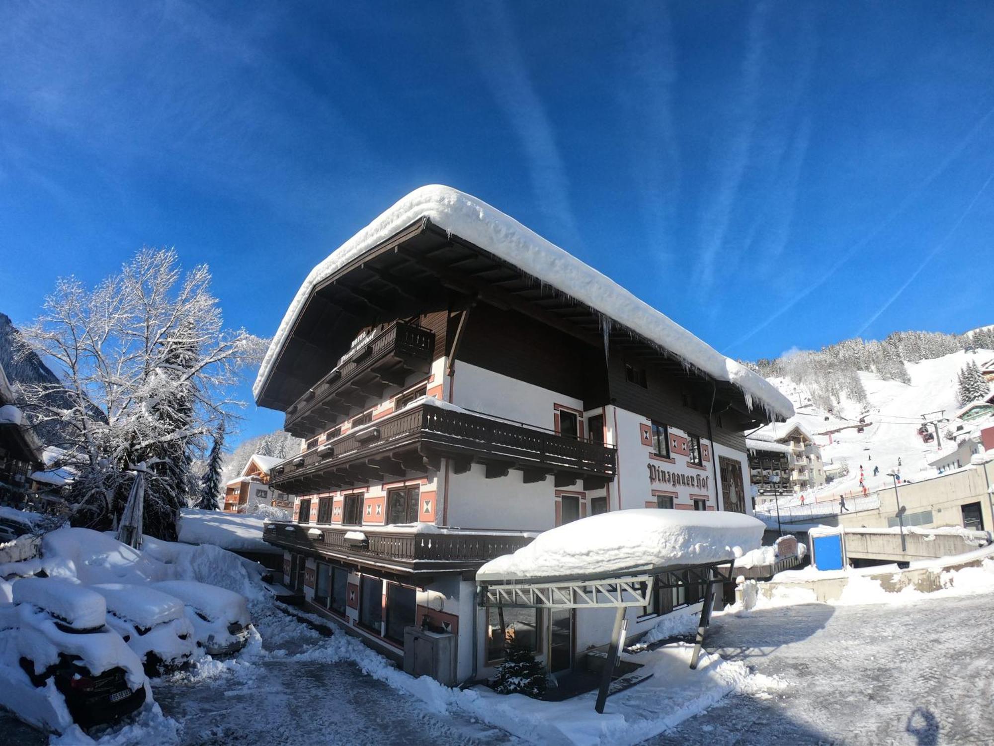Hotel Pinzgauerhof - Inclusive Evening Dinner Saalbach-Hinterglemm Exteriör bild